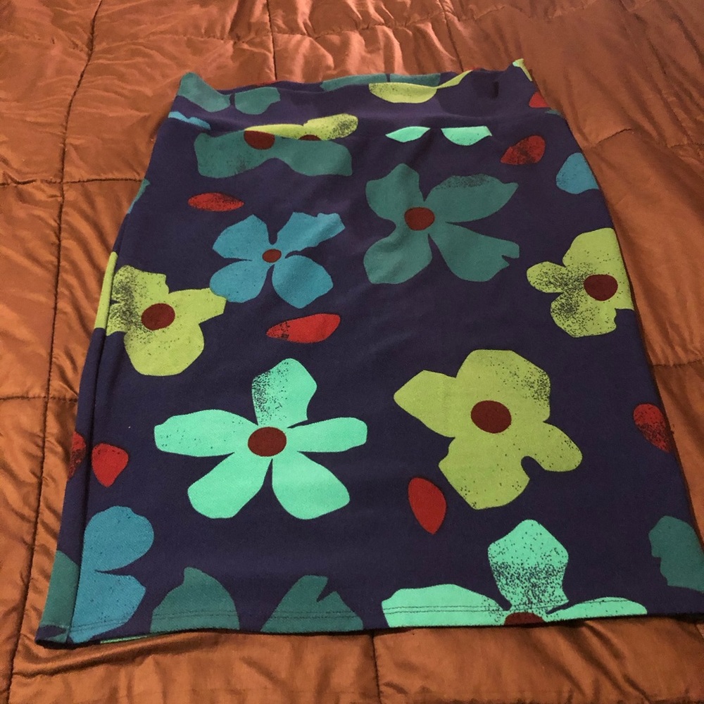 Lularoe 2XL, blues, green, reds excellent conditio